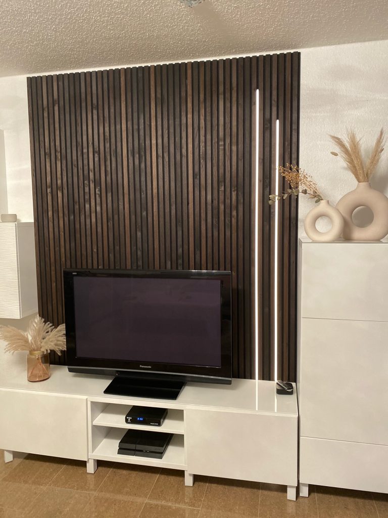 Akupanel with LED strips Woodupp