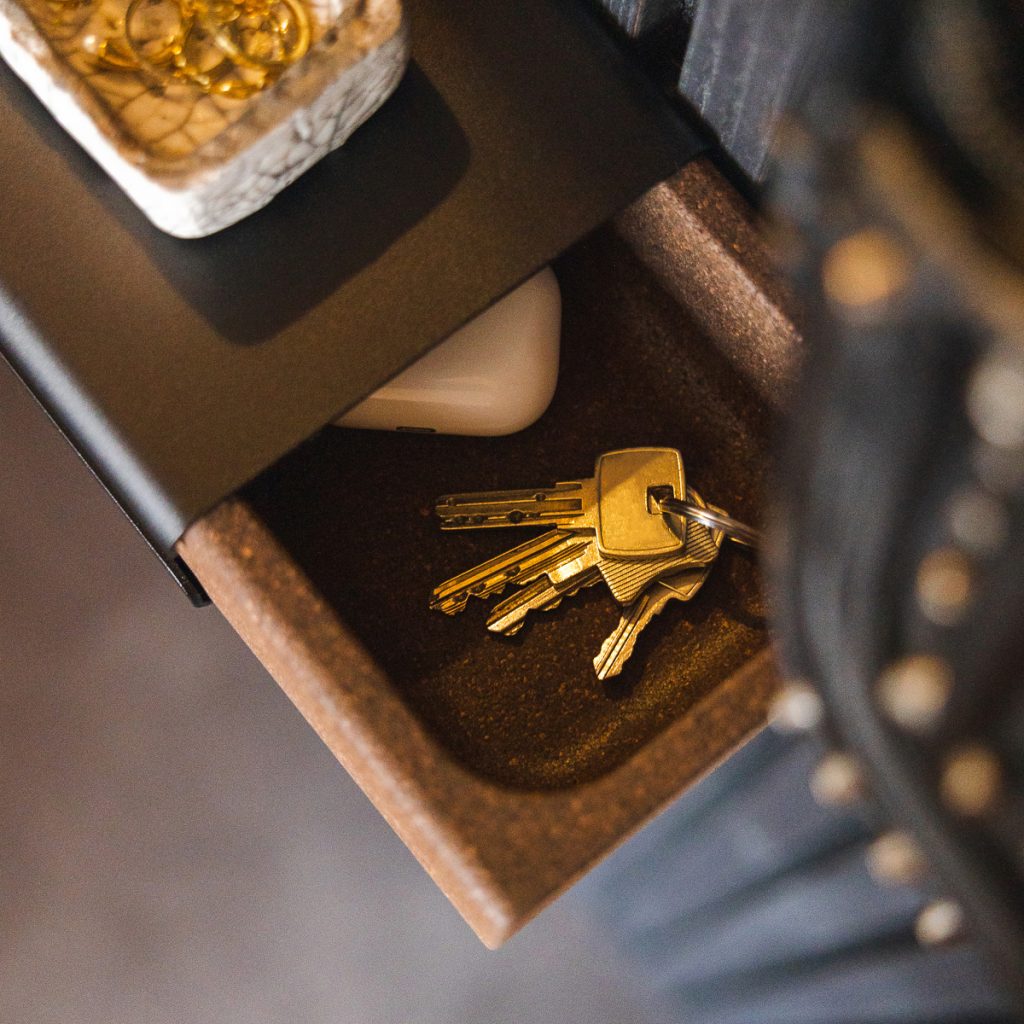 key tray-13
