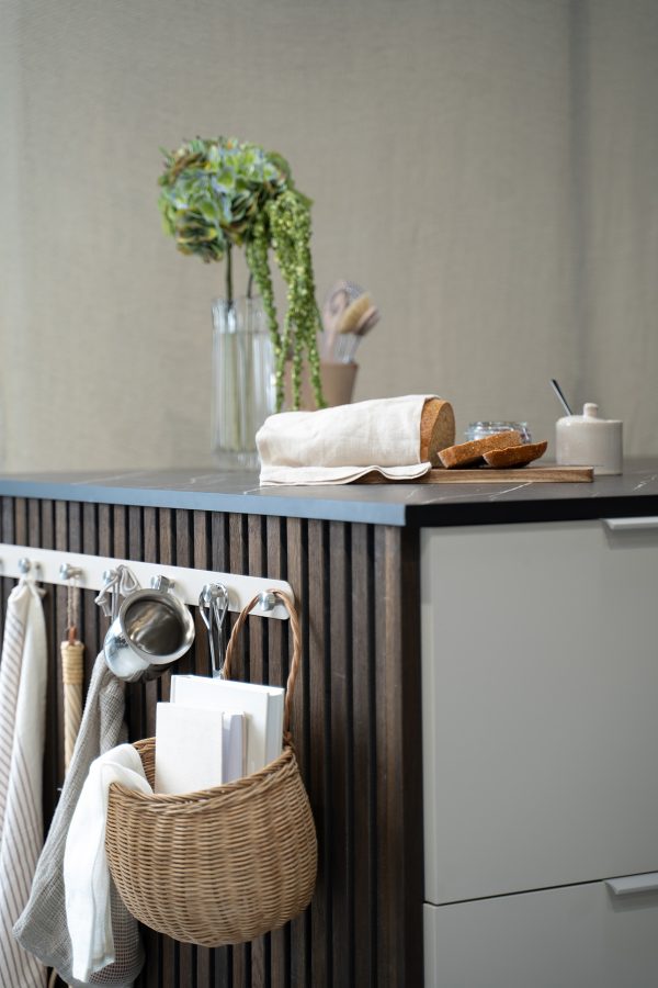 CREATE | Wieszak na ubrania