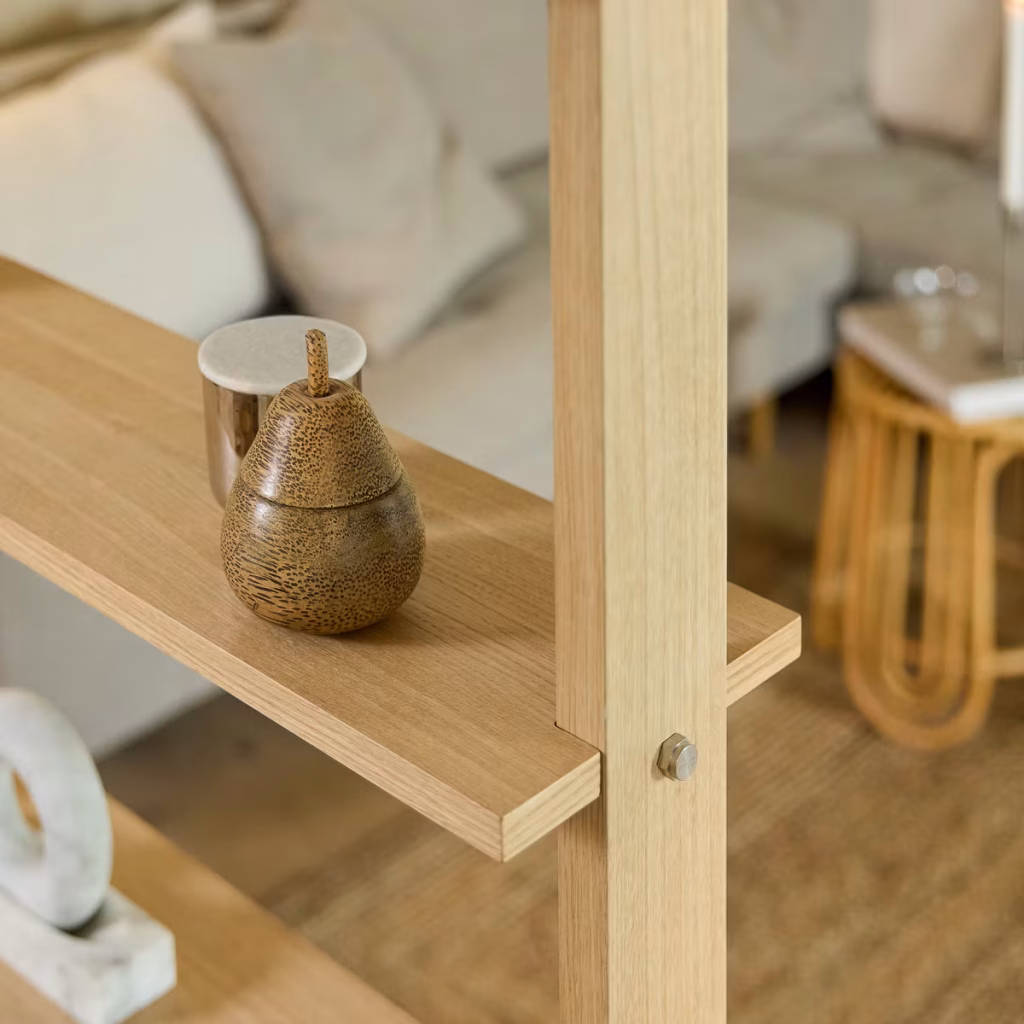 Obraz 1 z 10 w galerii EMBRACE | Lova Wood Shelf