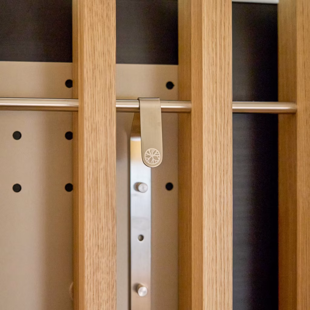 Obraz 5 z 8 w galerii EMBRACE | Nell TV Mount