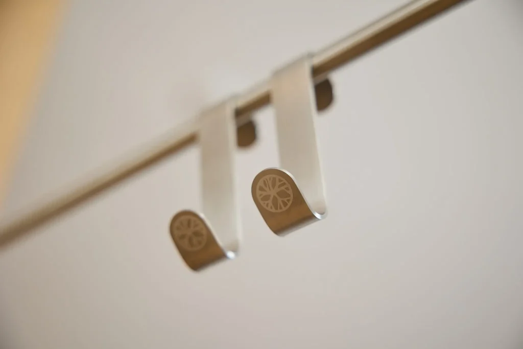 Obraz 3 z 9 w galerii EMBRACE | S-Hook (2 pcs.)